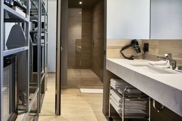 Oda, 2 Çift Kişilik Yatak, Şehir Manzaralı
