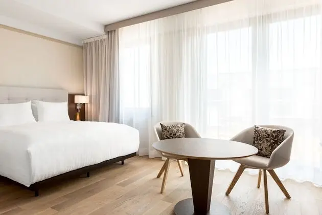 Standard Oda, 1 En Büyük (King) Boy Yatak, Balkon, Şehir Manzaralı