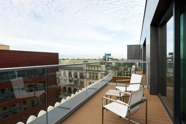 Standard Oda, 1 En Büyük (King) Boy Yatak, Balkon, Şehir Manzaralı