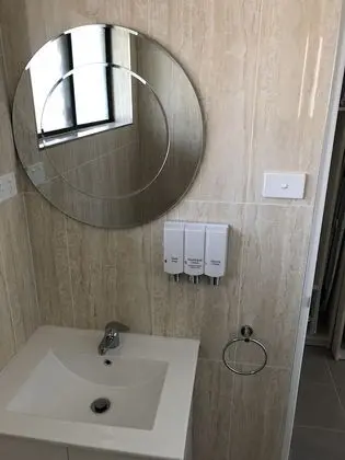 Standard Oda, 1 Büyük (Queen) Boy Yatak (Queen Suite)