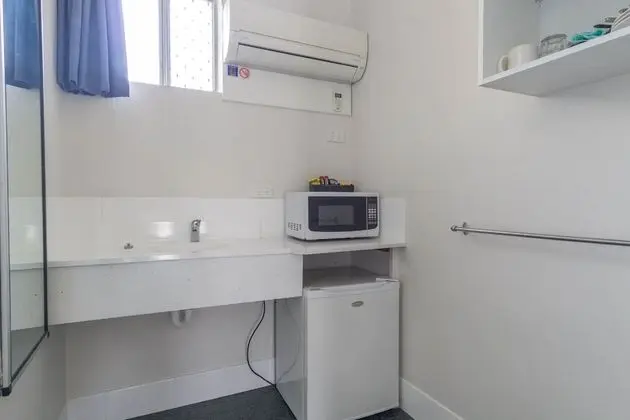 Standard Oda, 1 Büyük (Queen) Boy Yatak, Sigara İçilmez, Balkon