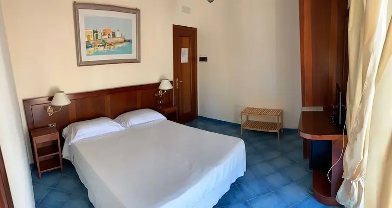 Tek Büyük veya İki Ayrı Yataklı Oda