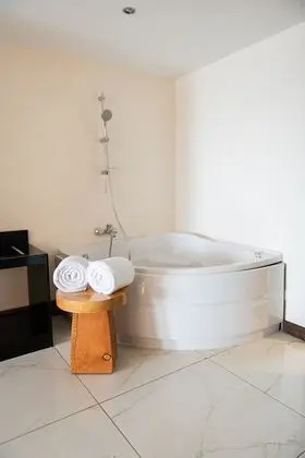 Süit, Göl Manzaralı