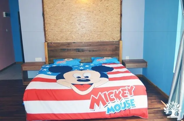 Bachelor Pad Room