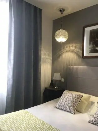Tek Büyük Yataklı Oda, Sigara İçilmez