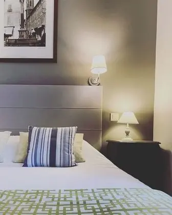 Tek Büyük Yataklı Oda, Sigara İçilmez