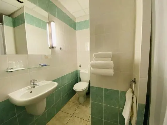 Tek Büyük Yataklı Oda, Sigara İçilmez