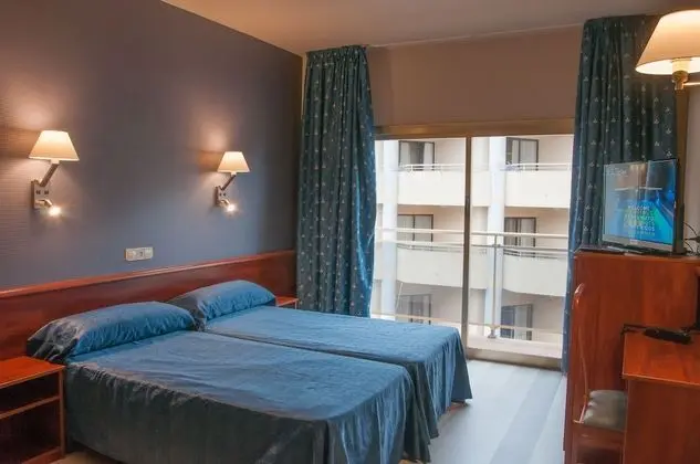 Standard Üç Kişilik Oda