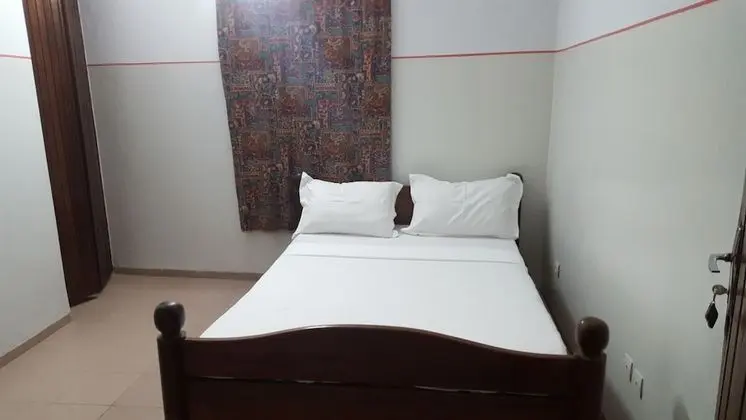 Basic Tek Büyük Yataklı Oda