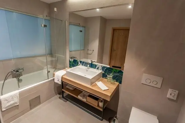 Superior Tek Büyük Yataklı Oda, Balkon