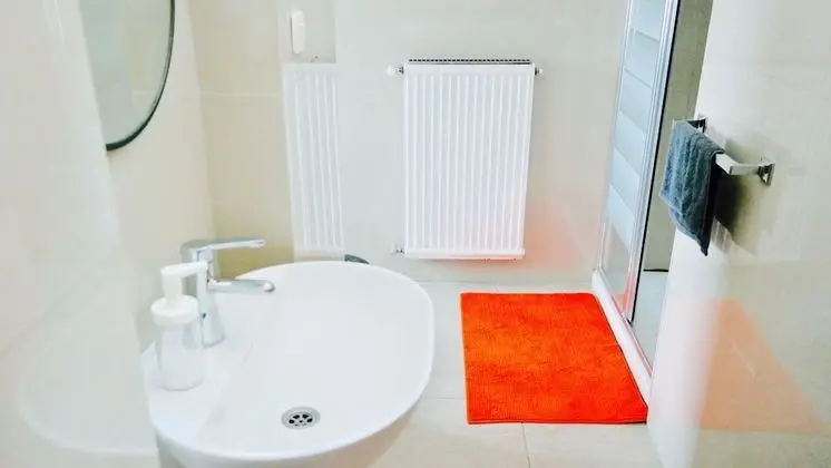 Ortak Ranzalı Oda, Karma Ranzalı Oda, Ortak Banyo