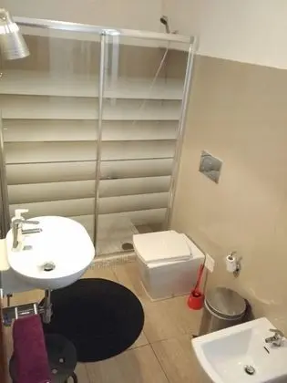 Ortak Ranzalı Oda, Karma Ranzalı Oda, Ortak Banyo