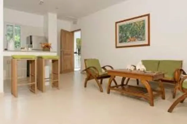 Apart Daire, 2 Yatak Odası (Ground & Upper floor)