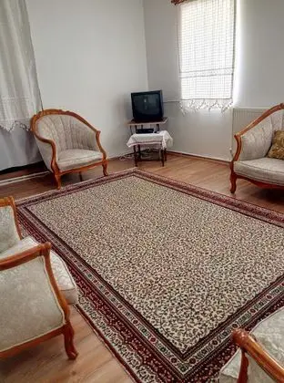 Apartment, Vadi Manzaralı, Özel Bahçeli