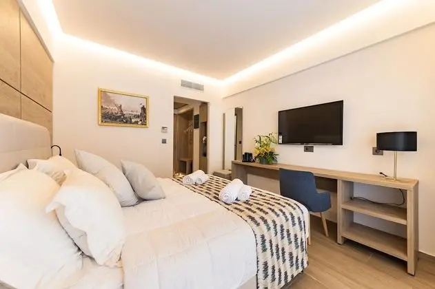 Deluxe Tek Büyük Yataklı Oda