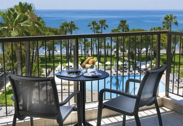 Deluxe Tek Büyük Yataklı Oda, Deniz Manzaralı