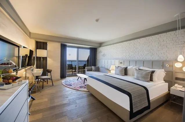 Deluxe Tek Büyük Yataklı Oda, Deniz Manzaralı