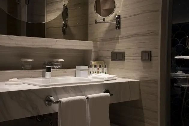 Deluxe Tek Büyük Yataklı Oda, Deniz Manzaralı