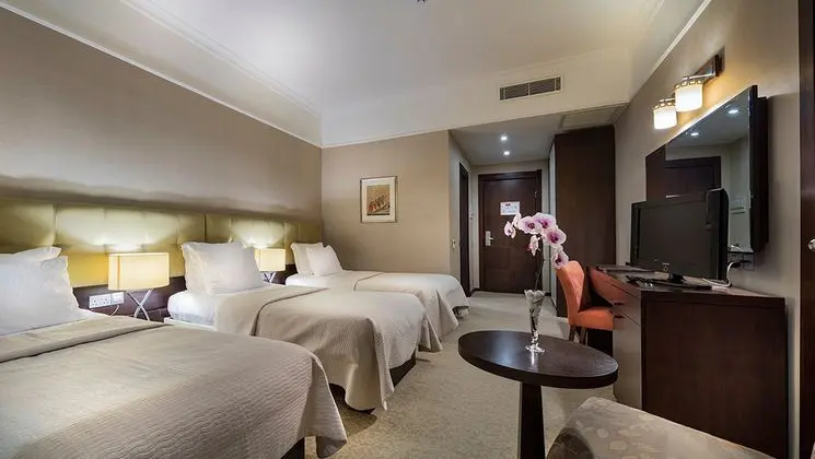 Otel Standard Kara Manzaralı Oda