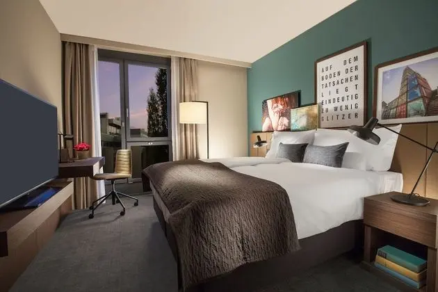 Studio Suite, 1 King Bed, Kitchenette