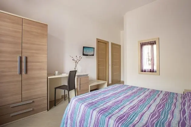 Tek Büyük Yataklı Oda