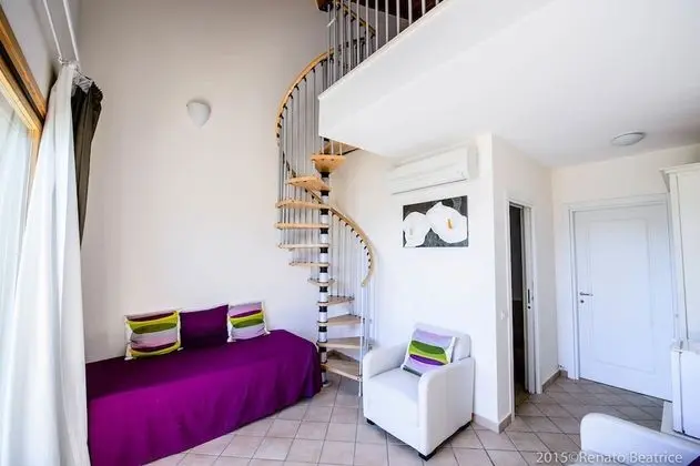 Junior Süit, Manzaralı