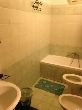 Üç Kişilik Oda
