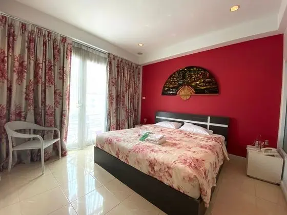 Deluxe Tek Büyük Yataklı Oda