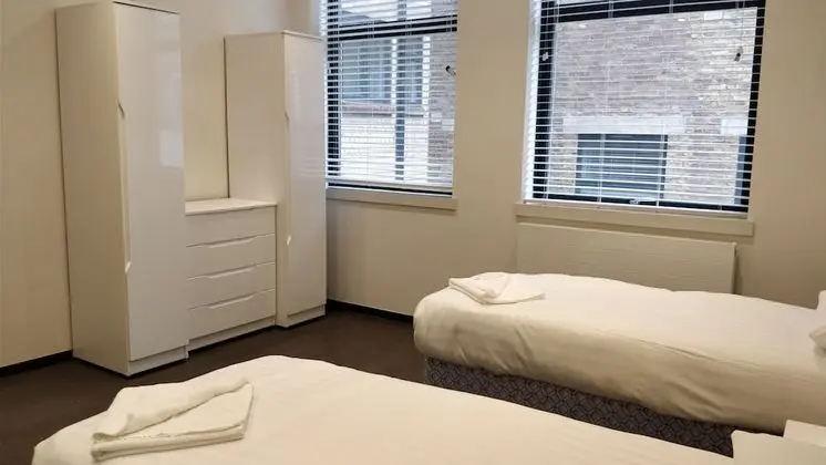 Three Bedroom Apartment (6)