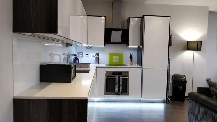 Three Bedroom Apartment (6)