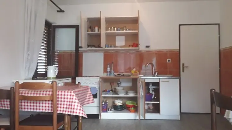 Basic İki Ayrı Yataklı Oda, Ortak Banyo (2)