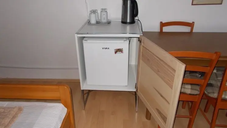 Standard Üç Kişilik Oda, Ortak Banyo