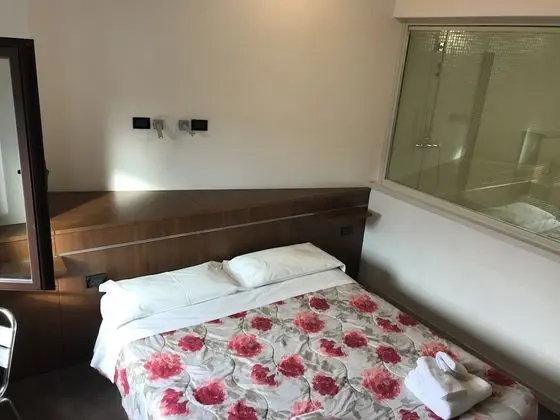 Classic Üç Kişilik Oda