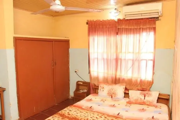 Tek Büyük Yataklı Oda (3)
