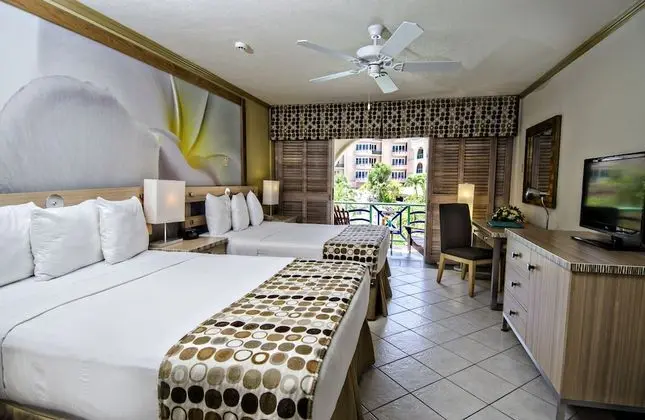 Pool View Room, 2 Double Beds, Balcony