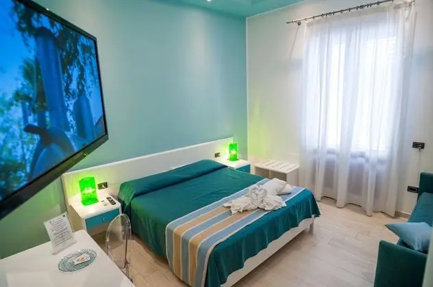 Basic Üç Kişilik Oda