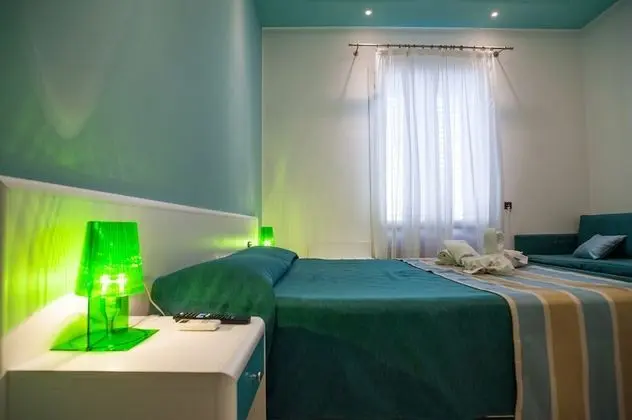 Basic Üç Kişilik Oda