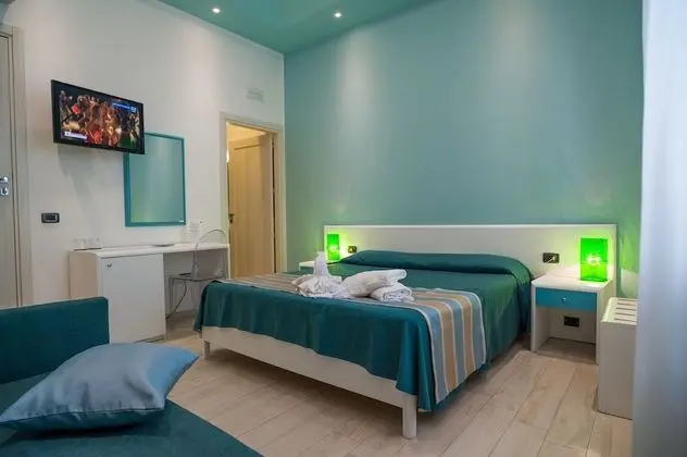 Basic Üç Kişilik Oda