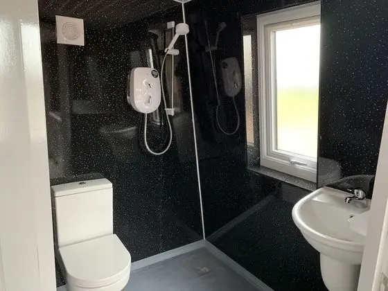 Kulübe (The Cabin)