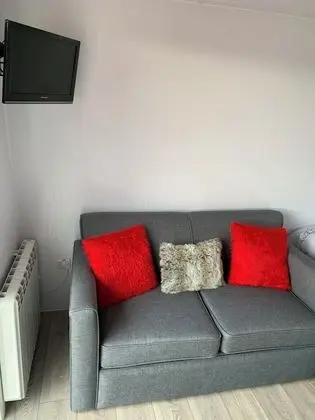 Kulübe (The Cabin)