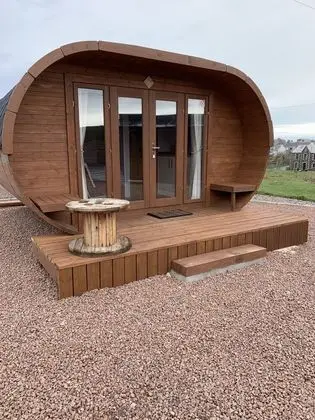 Kulübe (The Pod)