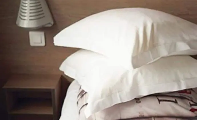 Basic Tek Büyük Yataklı Oda