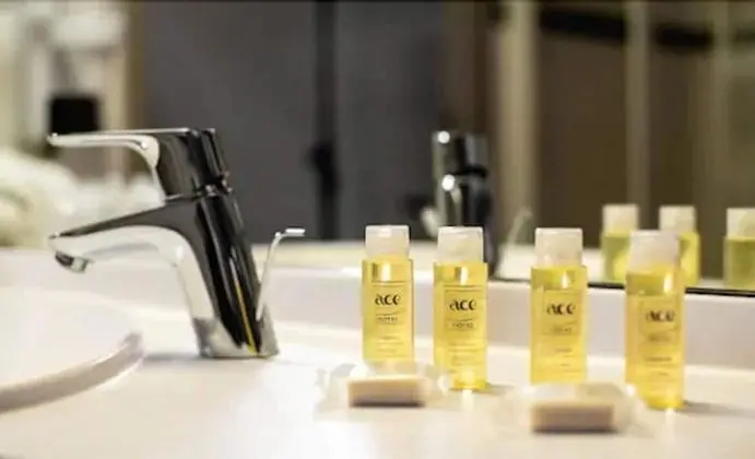 Basic Tek Büyük Yataklı Oda