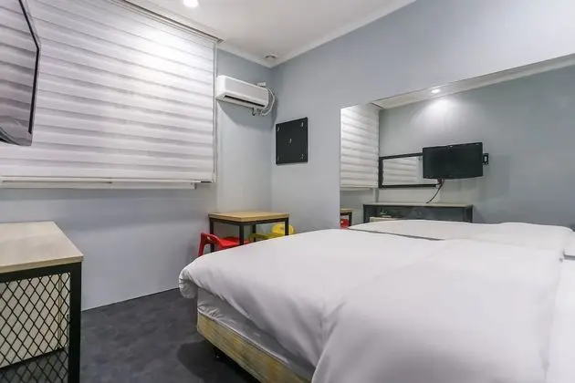 Economy Tek Büyük Yataklı Oda