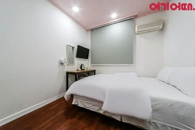 Economy Tek Büyük Yataklı Oda