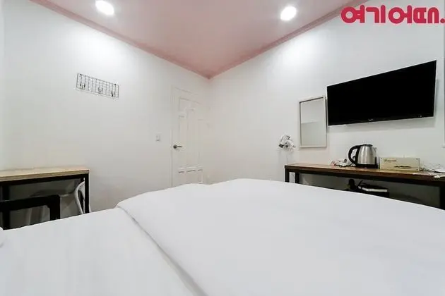 Economy Tek Büyük Yataklı Oda