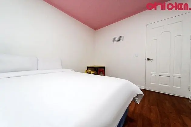 Economy Tek Büyük Yataklı Oda