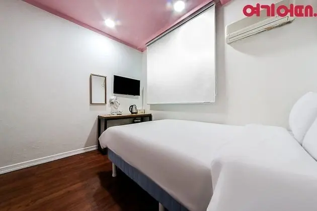 Economy Tek Büyük Yataklı Oda