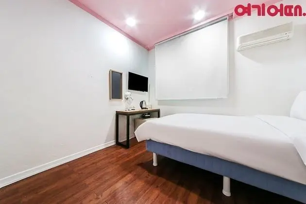 Economy Tek Büyük Yataklı Oda