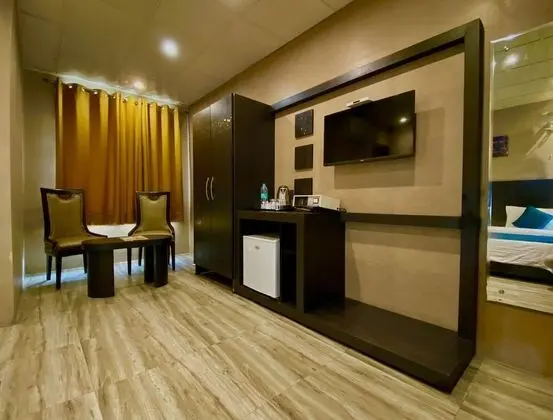 Luxury Tek Büyük veya İki Ayrı Yataklı Oda, Şehir Manzaralı